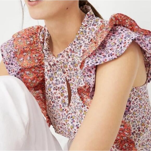 Ann Taylor – Petite Pink Ditsy Floral Ruffle Blouse - Picture 4 of 11